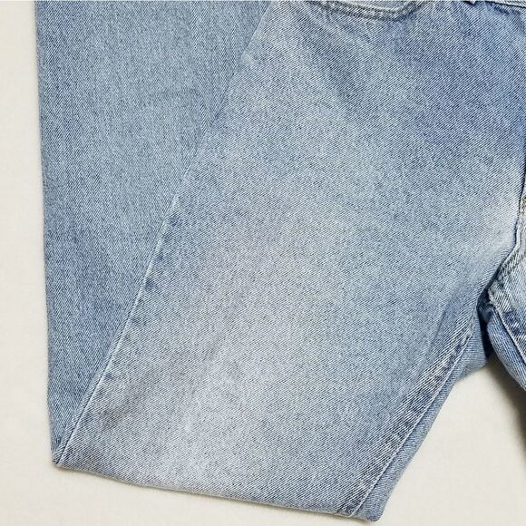 VINTAGE Lee Light Wash Cropped High Rise Jeans - Picture 12 of 12